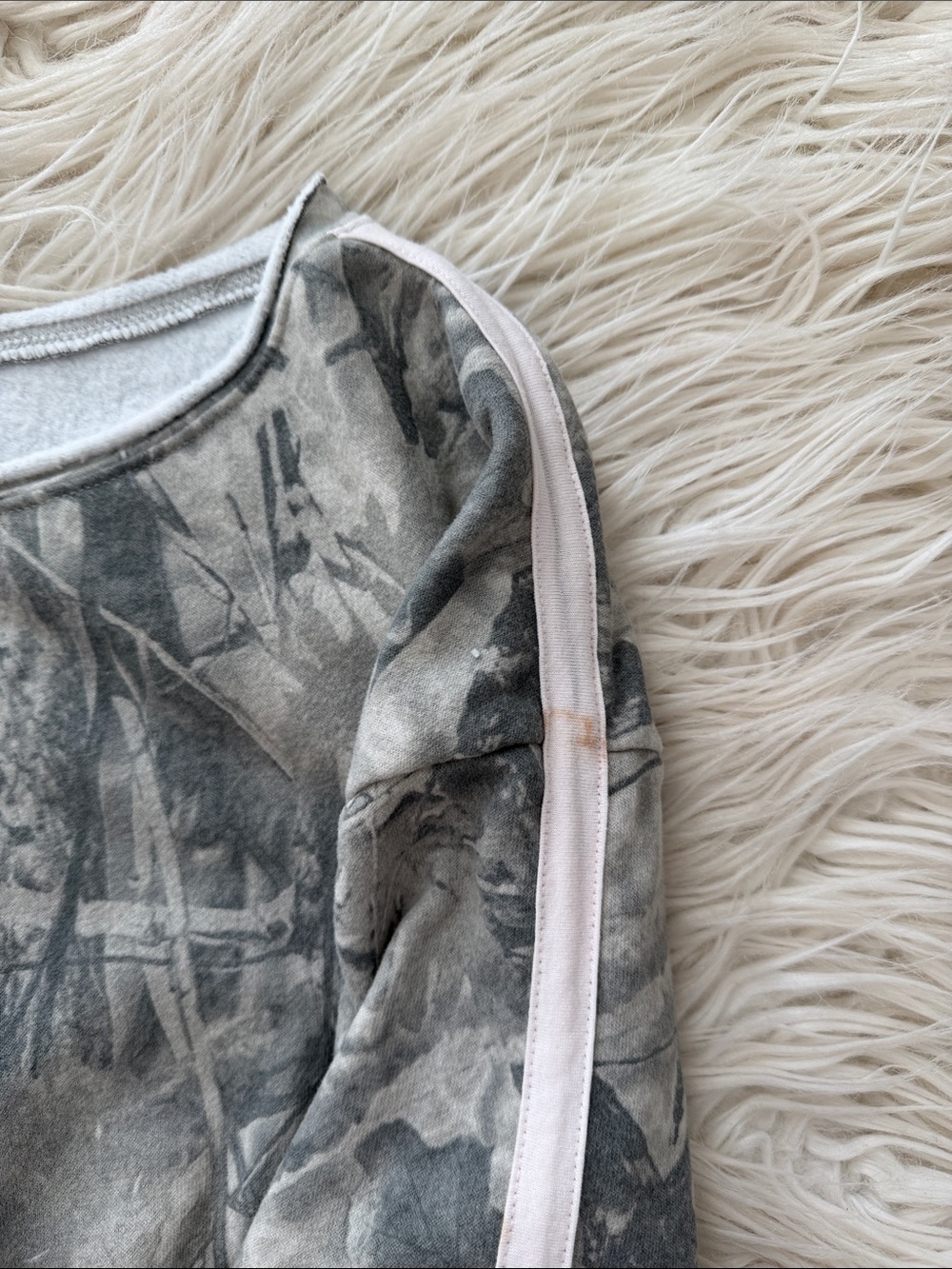 Women’s Camo Set - Picture 4 of 9